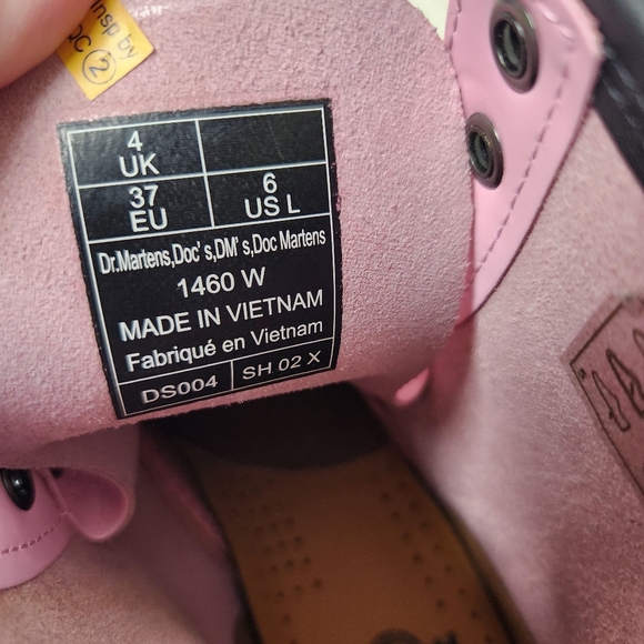 Dr. Martens 1460 Patent Leather Women's Lace-up Shiny Boots Pink Sz 6 New - Picture 2 of 12